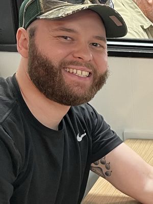 Robert, 32