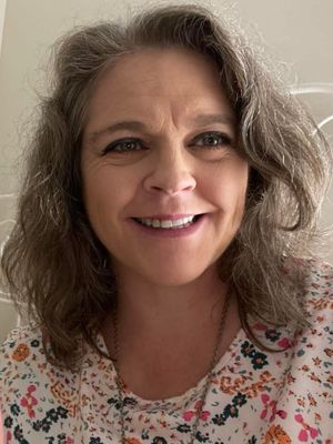 Barbara, 48