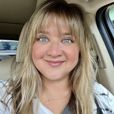 Kati, 37