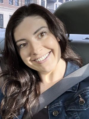 Kayla, 33