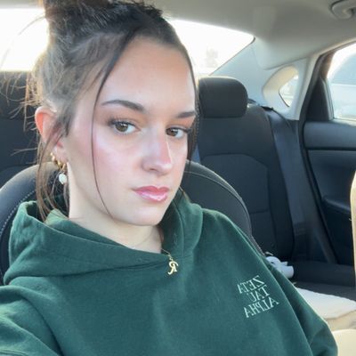 Raynee, 21