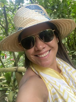 Adriana, 41
