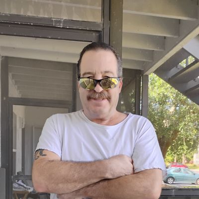 Carlo, 60
