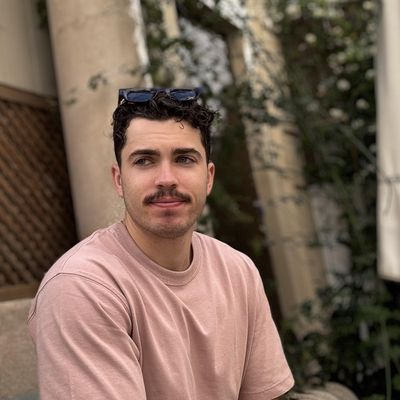 Sam, 24