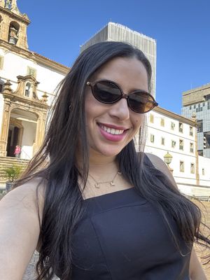 Shirley, 27