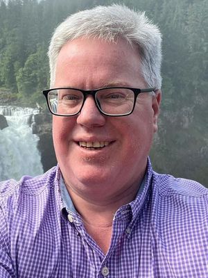 Ernesto C, 57