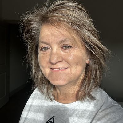 Leona, 57