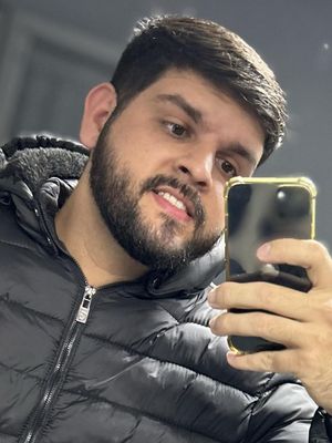 Marcos, 29