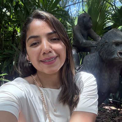 Andrea, 29