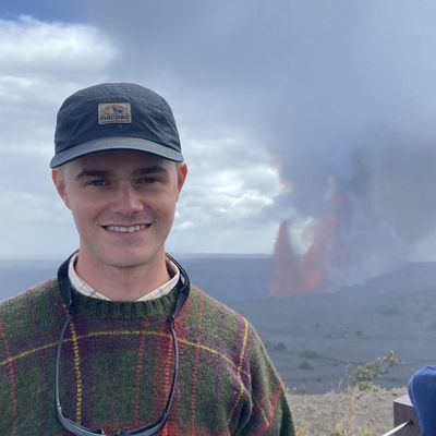Dan, 25