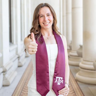 Rachel, 22