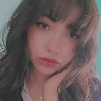 Fatima, 21