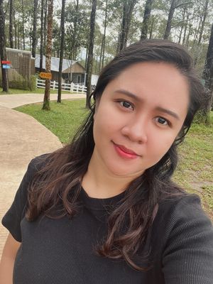 Cristine, 32