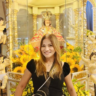 Julia, 49