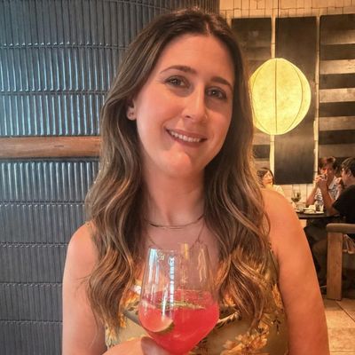Rebecca, 36