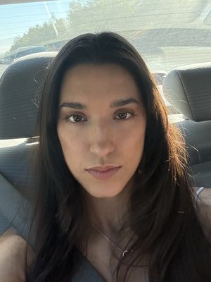 Liliana, 25