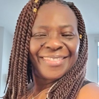 Pauline, 56