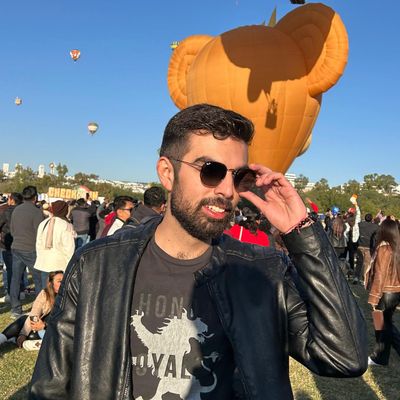 Cristian, 25