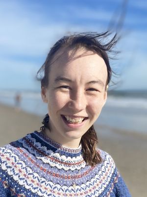 Cristina, 27