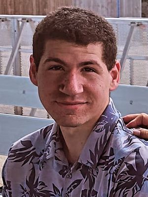 Dan, 27