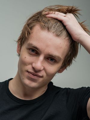 Dylan, 27