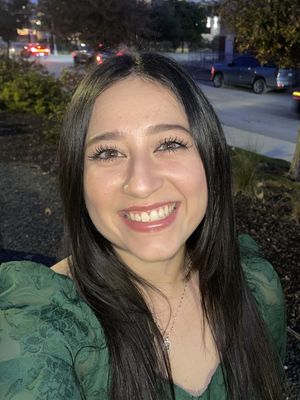 Clarissa, 25