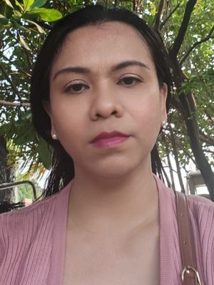 Monica, 43