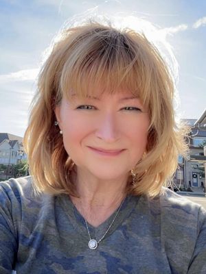Lisa, 59