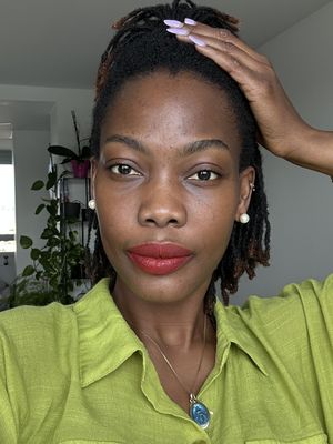 Anne Marie, 34