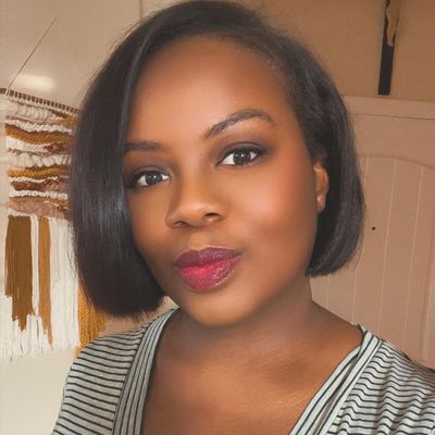 Tameka, 43