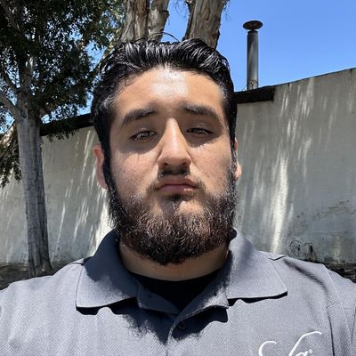 Javier, 22