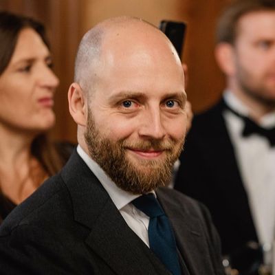 Thomas, 39