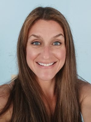 Meredith, 43