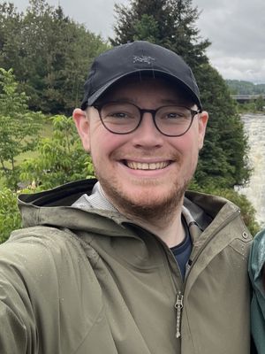 Ian, 29