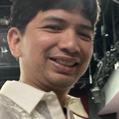 Raymond, 44