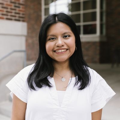 Evelyn, 27