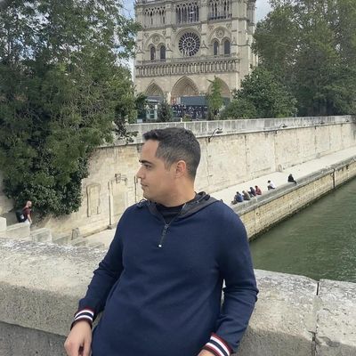 Bruno, 28