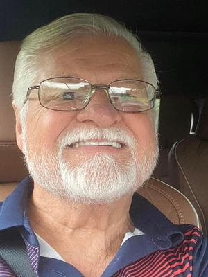 Thomas, 62