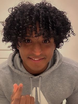 Enrique, 29