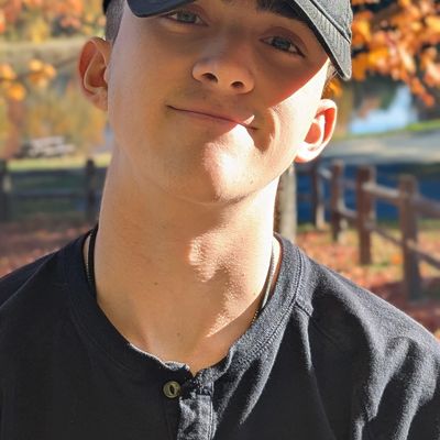 Caeden, 19
