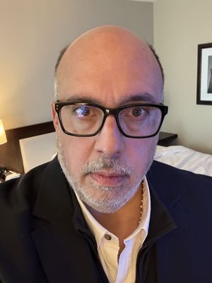 Alejandro, 57