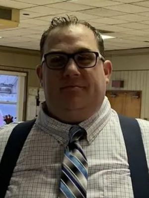 Scott, 40