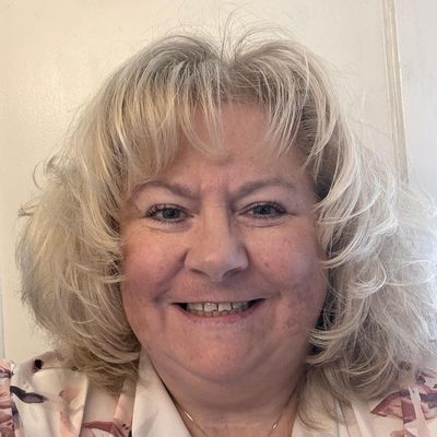 Laurie, 59