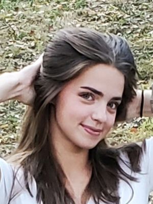 Hannah, 20