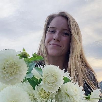Maria, 28