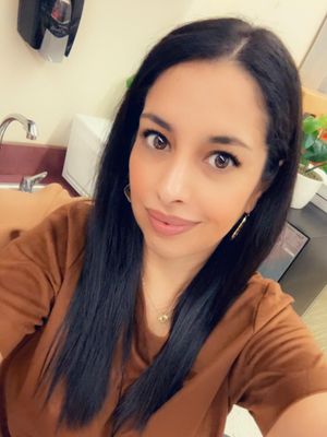 Laura, 40