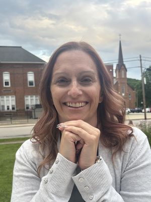 Elizabeth, 46