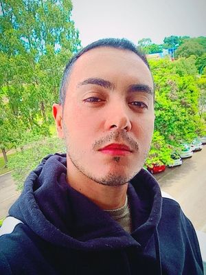 Guilherme, 33