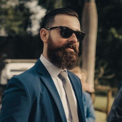 Lucas, 33