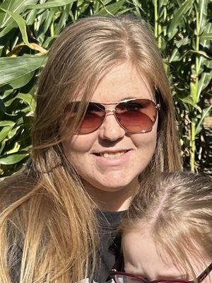 Annie, 35